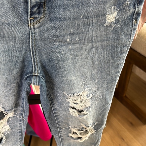Judy Blue Ankle Cropped Distressed Jeans - Picture 3 of 7